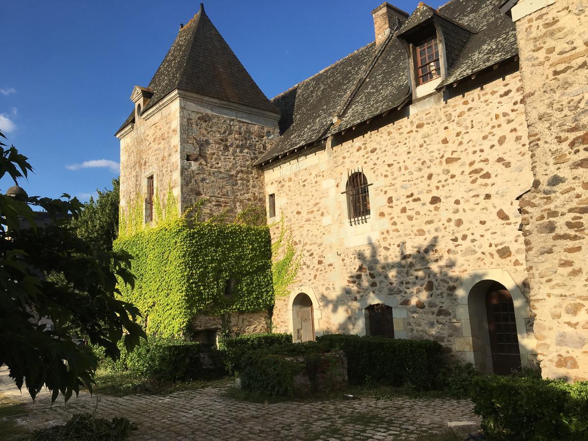 Manoir De Jouralem Panzió Blaison Kültér fotó